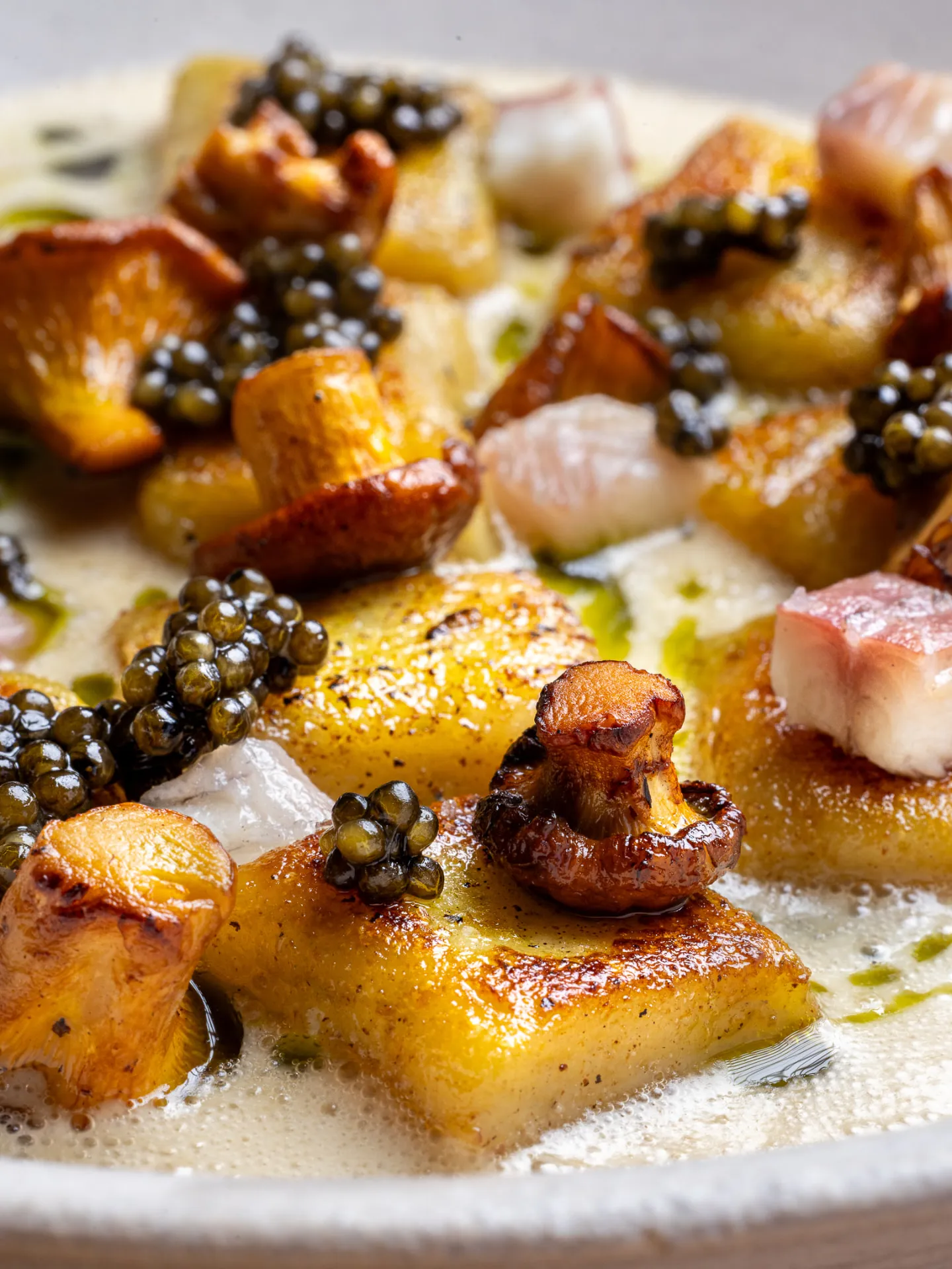 Gnocchi de patata amb bolets i caviar